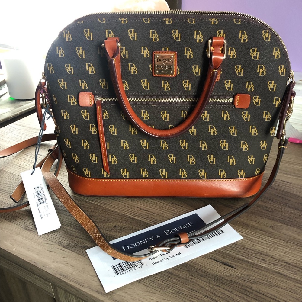 NWT Dooney & Bourke crossbody/satchel
